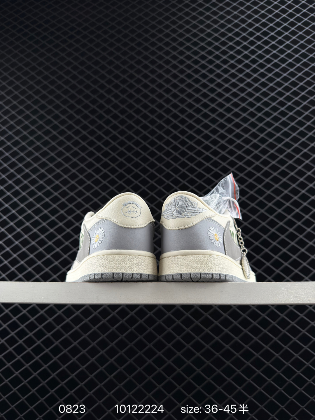 Travis Scott x Air Jordan 1 ” Reverse Mocha “